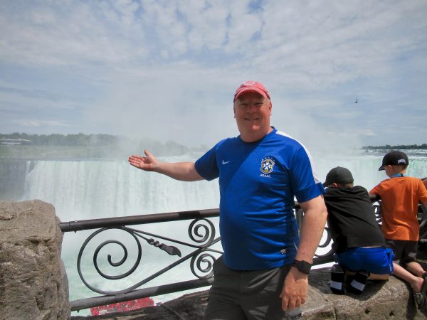 Steven Shundich welcomes you to the famed horseshoe overlook at Niagara Falls, Ontario